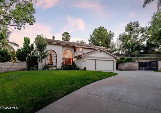 Photo 3 of Single family home for sale at 652 Stonebrook St, Simi Valley, CA 93065 | MLS# 226003951 | Listing updated on 2026-10-06