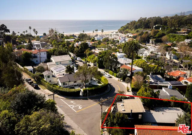 Photo 2 of Single family home for sale at 295 Mabery Rd, Santa Monica, CA 90402 | MLS# 26874253 | Listing updated on 2026-09-13