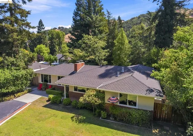 Photo 1 of Single family home for sale at 5075 Alhambra Valley Rd, Martinez, CA 94553 | MLS# 41145436 | Listing updated on 2026-10-09