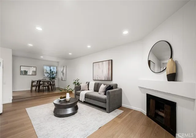 Listing Photo 4 - Condo for sale in building located at 17168 Bluewater, Huntington Beach, CA 92649 - Unit #168