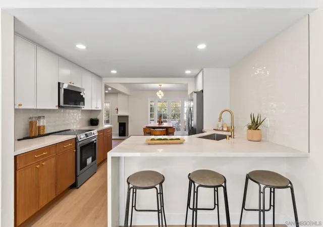 Photo 3 of Sale Pending at 9917 Aviary, San Diego, CA 92131 | MLS# 260020274SD | Listing updated on 2026-10-01
