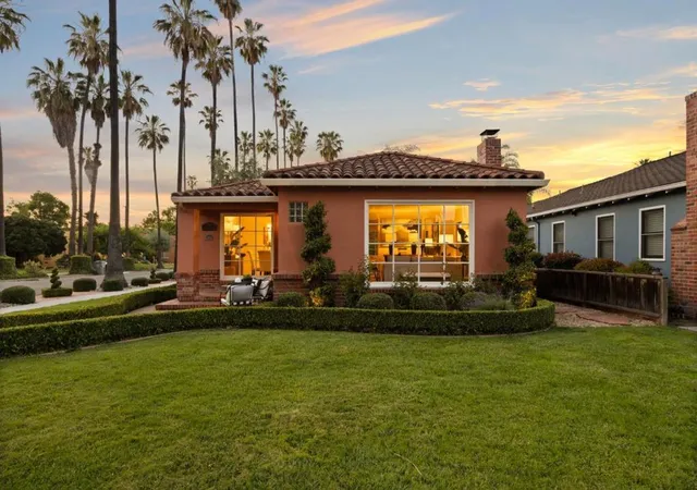Photo 2 of Sale Pending at 735 Palm Hvn Ave, San Jose, CA 95125 | MLS# ML82058182 | Listing updated on 2026-10-09