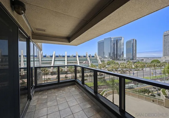 Photo 4 of Sale Pending at 200 Harbor Dr #703, San Diego, CA 92101 | MLS# 260020295SD | Listing updated on 2026-09-22