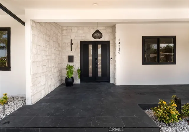 Photo 3 of Single family home for sale at 24320 Bessemer, Woodland Hills, CA 91367 | MLS# SR26181701 | Listing updated on 2026-10-09