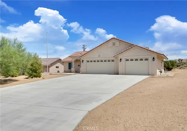 Photo 3 of Sale Pending at 8823 Frontera Ave, Yucca Valley, CA 92284 | MLS# TR26172031 | Listing updated on 2026-10-03