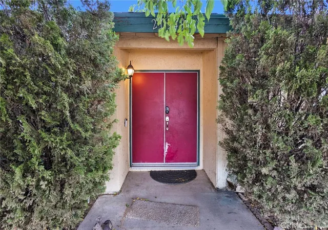 Photo 3 of Single family home for sale at 20548 Sitting Bull, Apple Valley, CA 92308 | MLS# IG26176477 | Listing updated on 2026-10-02