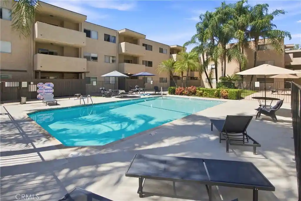 Condo for sale at 2386 E Del Mar Blvd #111, Pasadena, CA 91107 | MLS# BB26180717