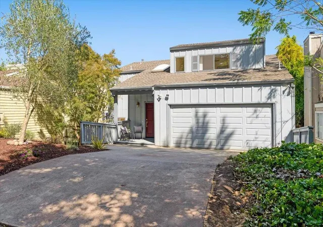 Photo 3 of Single family home for sale at 318 Lee St, Santa Cruz, CA 95060 | MLS# ML82058214 | Listing updated on 2026-10-11