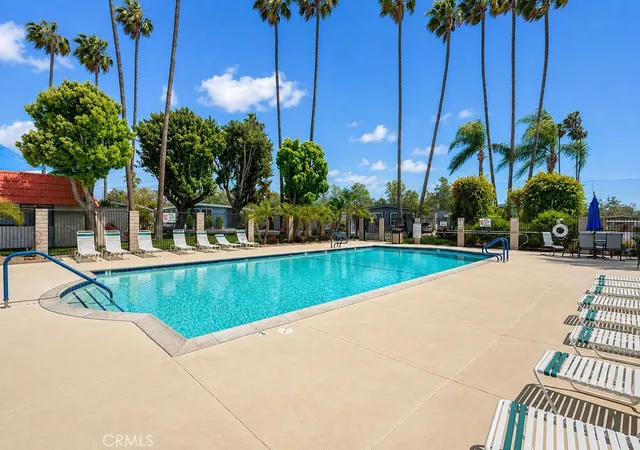 Photo 2 of Manufactured home for sale at 24921 Muirlands Blvd #276, Lake Forest, CA 92630 | MLS# OC26181737 | Listing updated on 2026-09-20