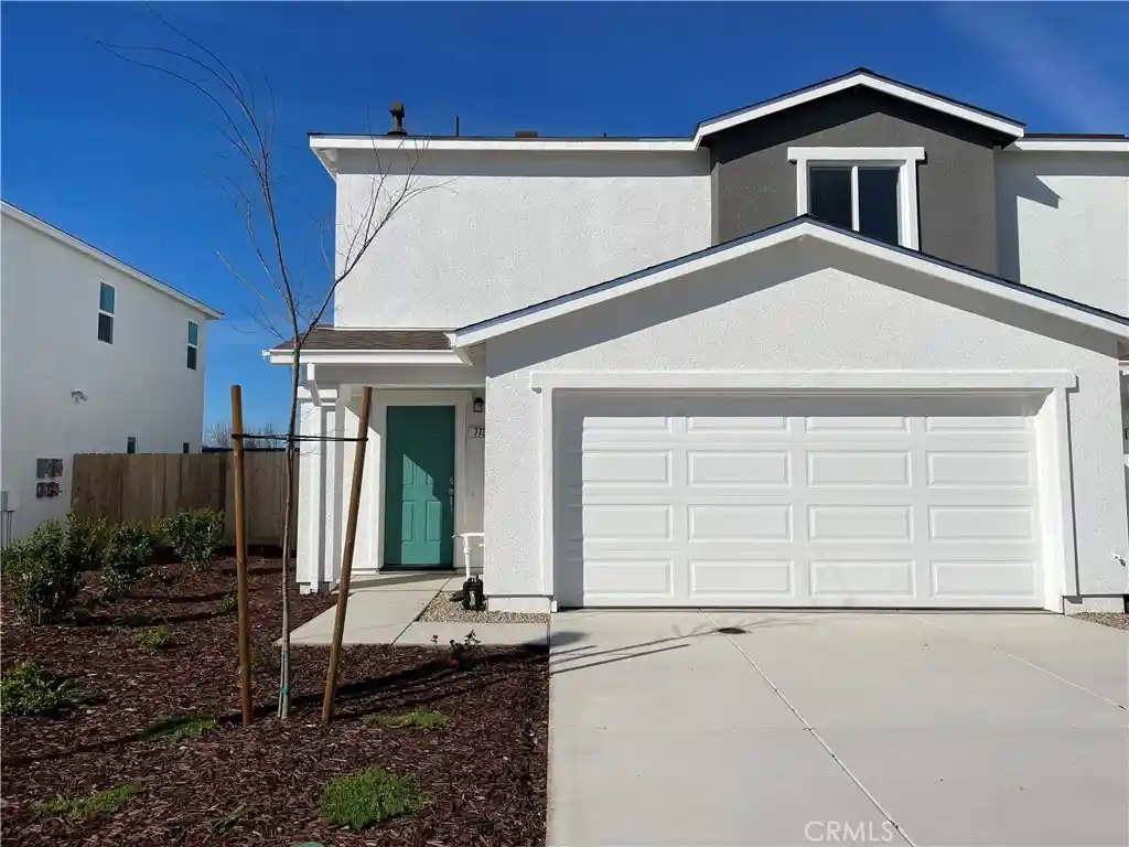 Photo 1 of Sale Pending at 725 Stone Ridge W Ave, Merced, CA 95341 | MLS# MC26181900 | Listing updated on 2026-10-20