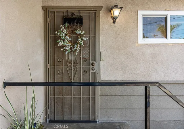 Photo 3 of Sale Pending at 127 Brandenburg Ln, Fallbrook, CA 92028 | MLS# SW26181871 | Listing updated on 2026-10-10