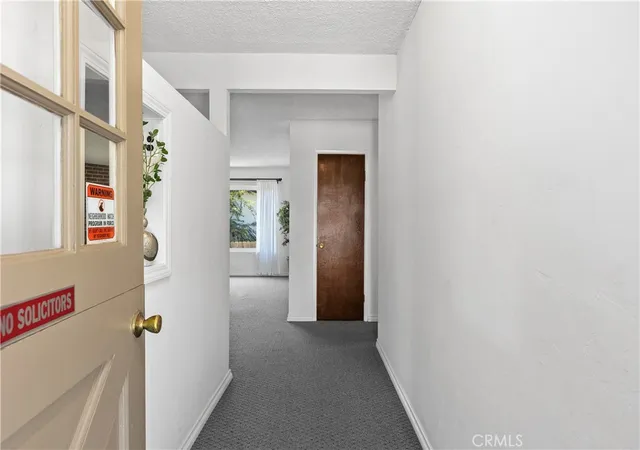 Photo 4 of Sale Pending at 127 Brandenburg Ln, Fallbrook, CA 92028 | MLS# SW26181871 | Listing updated on 2026-10-10