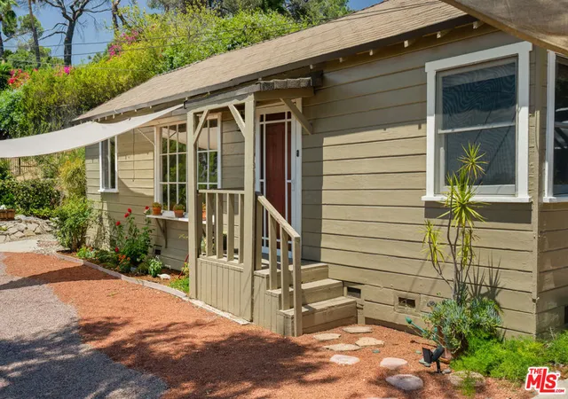 Photo 4 of Single family home for sale at 3104 Roderick Pl, Los Angeles, CA 90065 | MLS# 26868591 | Listing updated on 2026-10-08