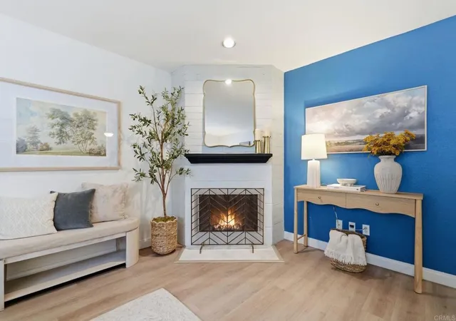 Listing Photo 2 - Condo for sale in building located at 4175 Swift Ave, San Diego, CA 92104 - Unit #3