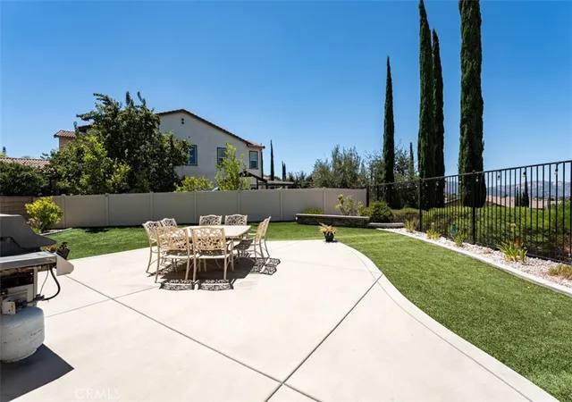 Photo 2 of Single family home for sale at 34338 Champoux Ct, Temecula, CA 92592 | MLS# SW26181726 | Listing updated on 2026-09-13