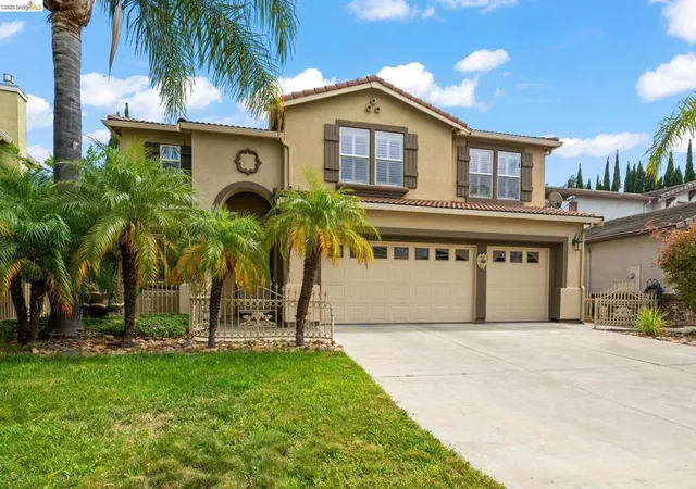 Photo 3 of Single family home for sale at 516 Malicoat Ave, Oakley, CA 94561 | MLS# 41145504 | Listing updated on 2026-09-24