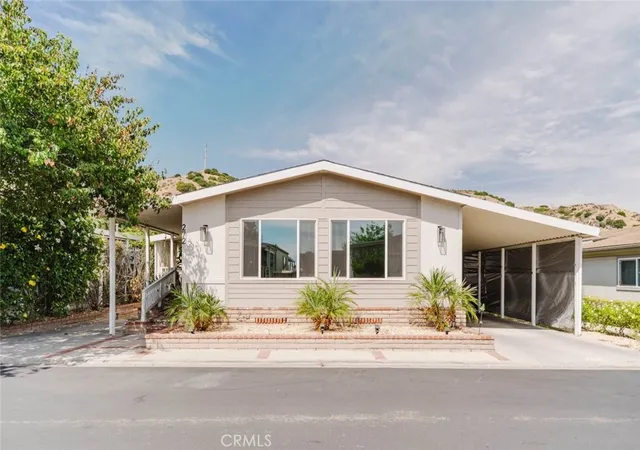Photo 2 of Manufactured home for sale at 15455 Glenoaks Blvd #272, Sylmar, CA 91342 | MLS# SR26180295 | Listing updated on 2026-09-19