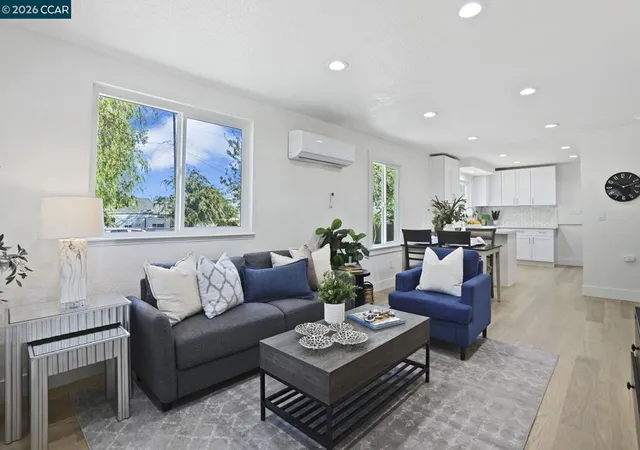 Photo 3 of Sale Pending at 196 N Bella Monte Ave, Bay Point, CA 94565 | MLS# 41145521 | Listing updated on 2026-09-23