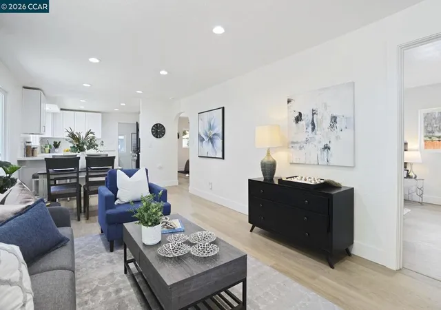 Photo 3 of Sale Pending at 196 N Bella Monte Ave, Bay Point, CA 94565 | MLS# 41145521 | Listing updated on 2026-09-23