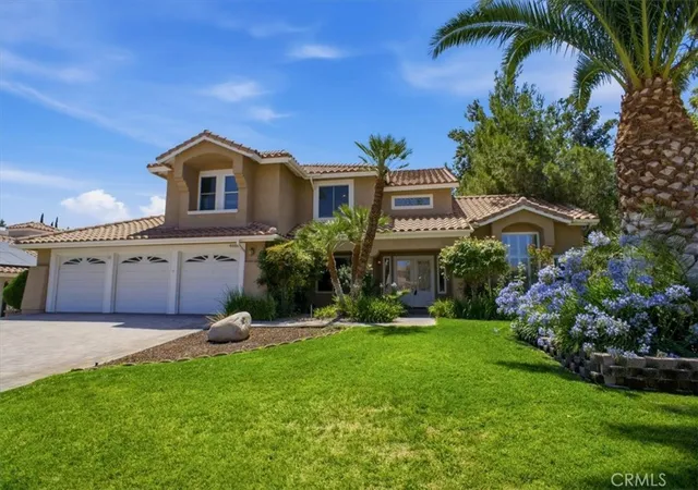 Photo 3 of Single family home for sale at 41066 Rimfield Dr, Palmdale, CA 93551 | MLS# SR26173306 | Listing updated on 2026-09-23