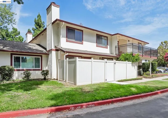 Photo 2 of Condo for sale at 2537 Blue Rock Ct, San Jose, CA 95133 | MLS# 41145532 | Listing updated on 2026-09-11