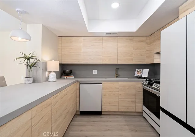 Photo 2 of Condo for sale at 2007 E Columbard, Palm Springs, CA 92264 | MLS# OC26182103 | Listing updated on 2026-09-13