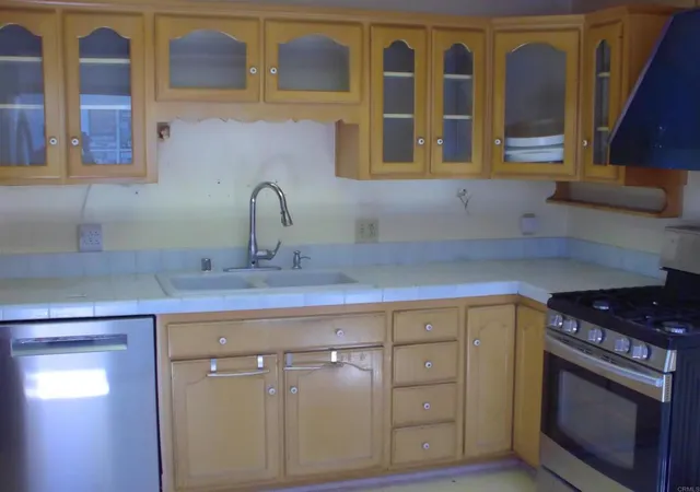 Photo 3 of Sale Pending at 991 Connecticut St, Imperial Beach, CA 91932 | MLS# NDP2607828 | Listing updated on 2026-10-02