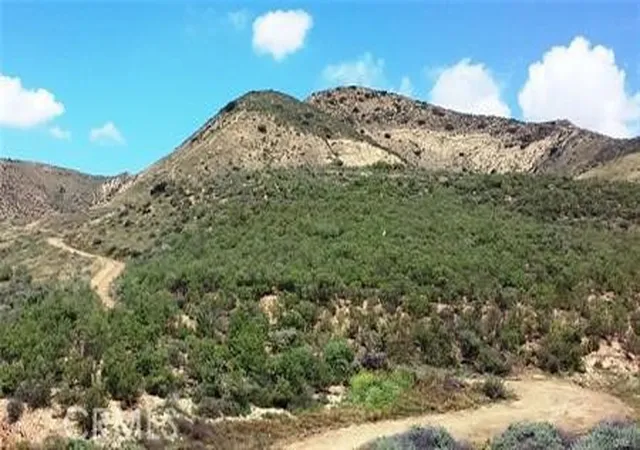 Photo 2 of Land for sale at 0 Fern Dr, Simi Valley, CA 93063 | MLS# SR26181777 | Listing updated on 2026-09-13