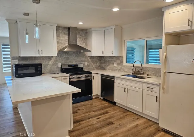 Photo 2 of Manufactured home for sale at 17700 Avalon Blvd #193, Carson, CA 90746 | MLS# CV26182279 | Listing updated on 2026-10-02
