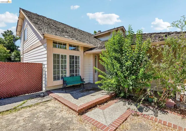 Photo 2 of Single family home for sale at 4638 Goldcrest Way, Antioch, CA 94531 | MLS# 41145556 | Listing updated on 2026-09-13