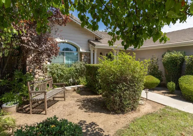 Photo 2 of Single family home for sale at 2671 Dennis Ave, Clovis, CA 93611 | MLS# ML82058314 | Listing updated on 2026-09-21