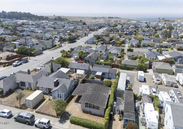Photo 2 of Sale Pending at 143 S Corry St, Fort Bragg, CA 95437 | MLS# C1-11497 | Listing updated on 2026-09-08