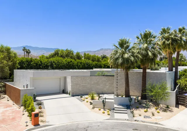 Photo 1 of Single family home for sale at 74895 Canterbury Ct, Palm Desert, CA 92260 | MLS# 219151638DA | Listing updated on 2026-09-10