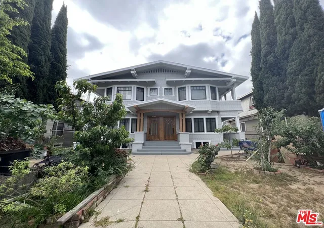 Photo 4 of Multi family home for sale at 1674 W 25th Street, Los Angeles, CA 90007 | MLS# 26874121 | Listing updated on 2026-09-08
