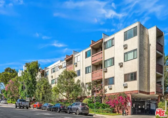 Photo 2 of Condo for sale at 530 S Barrington Ave #109, Los Angeles, CA 90049 | MLS# 26873193 | Listing updated on 2026-09-24