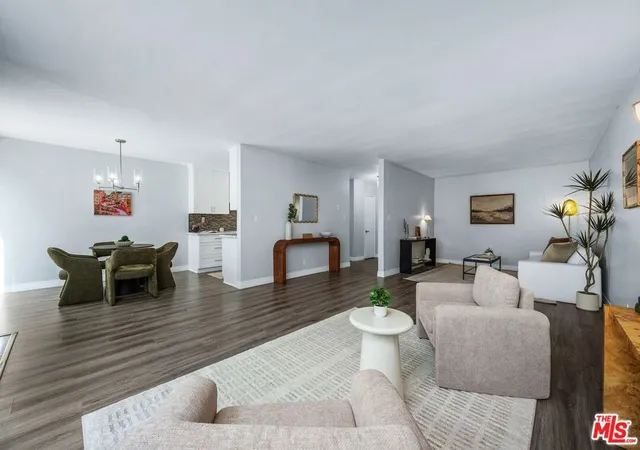 Photo 3 of Condo for sale at 530 S Barrington Ave #109, Los Angeles, CA 90049 | MLS# 26873193 | Listing updated on 2026-09-24