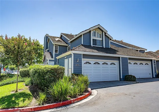 Photo 1 of Townhouse for sale at 421 Burlington Ct #101, Long Beach, CA 90803 | MLS# PW26181210 | Listing updated on 2026-10-12