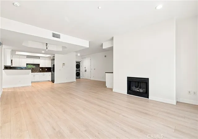 Photo 1 of Condo for sale at 8555 Cashio St Apt 101 Los Angeles Ca 90035, Los Angeles, CA 90035 | MLS# WS26182448 | Listing updated on 2026-10-13
