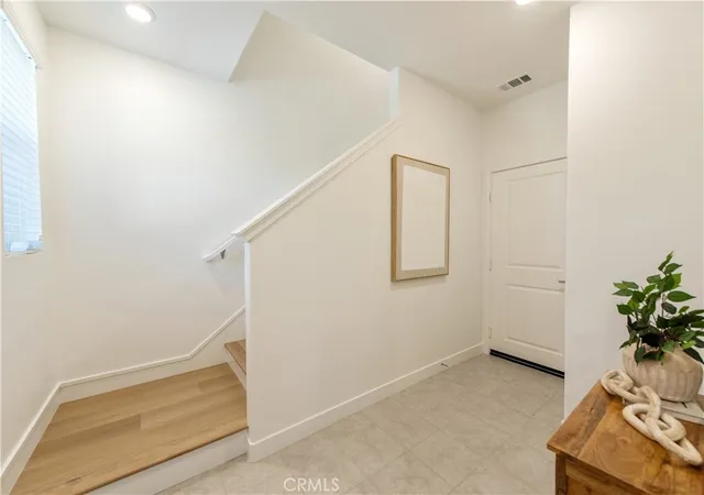 Photo 4 of Condo for sale at 362 Bellver, Lake Forest, CA 92630 | MLS# OC26181596 | Listing updated on 2026-09-20