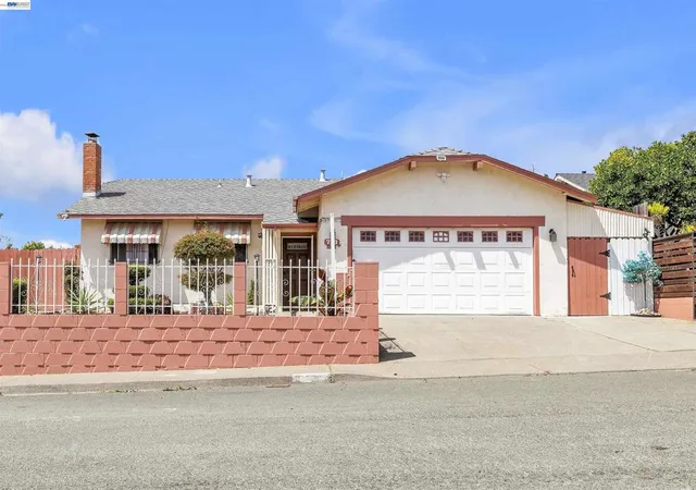 Single family home for sale at 713 Falcon Dr, Vallejo, CA 94589-3711 | MLS# 41145591