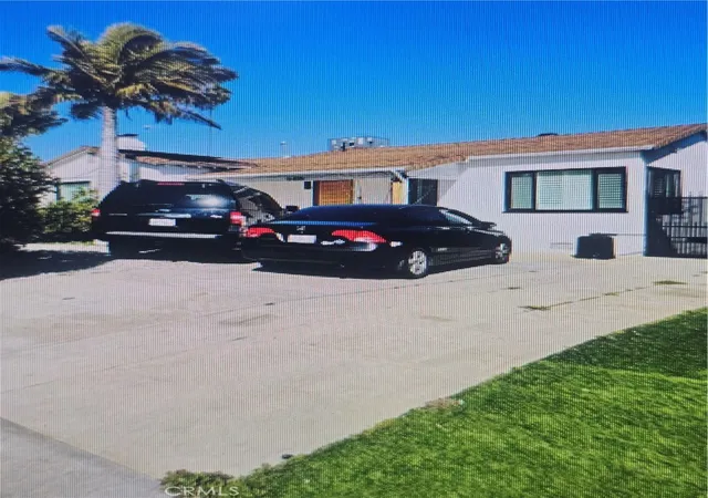 Photo 1 of Sale Pending at 9416 La Salle, Los Angeles, CA 90047 | MLS# DW26182525 | Listing updated on 2026-10-07