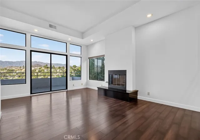 Single family home for sale at 1425 Columbia Dr, Glendale, CA 91205 | MLS# GD26182268 | Listing updated on 2026-10-11