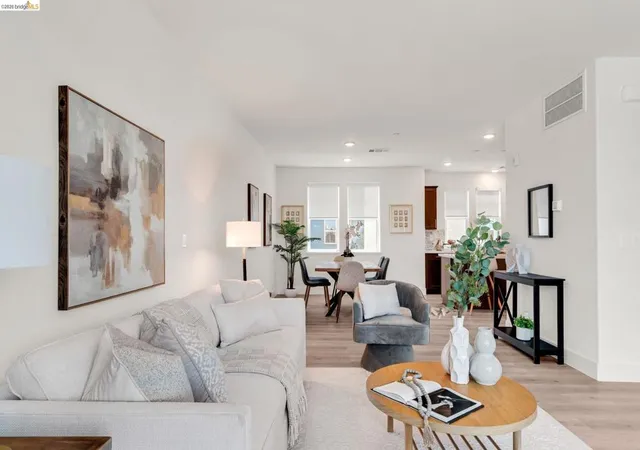 Condo for sale at 820 E Duane Ave #5, Sunnyvale, CA 94085 | MLS# 41145605