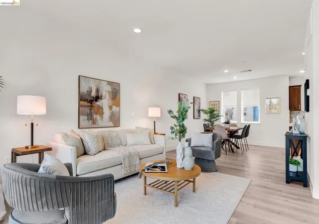 Photo 2 of Condo for sale at 820 E Duane Ave #5, Sunnyvale, CA 94085 | MLS# 41145605 | Listing updated on 2026-10-01