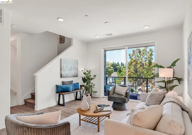 Photo 3 of Condo for sale at 820 E Duane Ave #5, Sunnyvale, CA 94085 | MLS# 41145605 | Listing updated on 2026-10-01