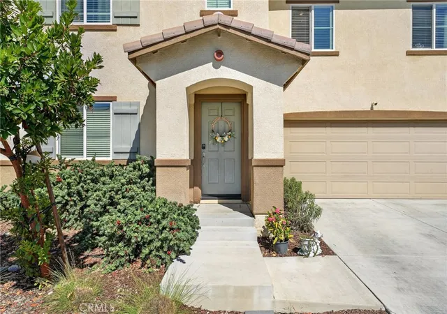 Photo 3 of Sale Pending at 10349 Mockingbird Ct, Moreno Valley, CA 92557 | MLS# CV26179879 | Listing updated on 2026-09-13