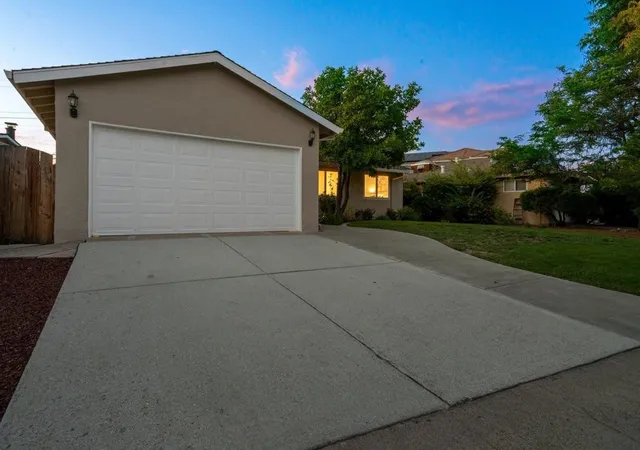 Photo 2 of Sale Pending at 6951 Blue Hl Dr, San Jose, CA 95129 | MLS# ML82058369 | Listing updated on 2026-10-02