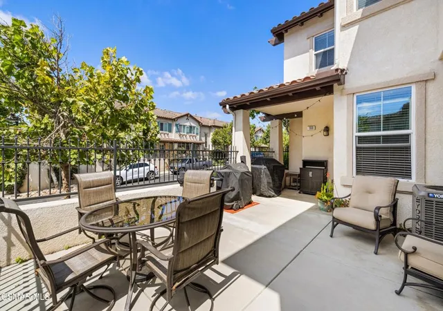 Photo 3 of Townhouse for sale at 160 Via Katrina, Newbury Park, CA 91320 | MLS# 226003986 | Listing updated on 2026-09-19