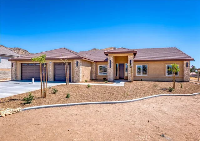 Photo 2 of Single family home for sale at 19715 Roanoke Rd, Apple Valley, CA 92307 | MLS# JT26182528 | Listing updated on 2026-10-06