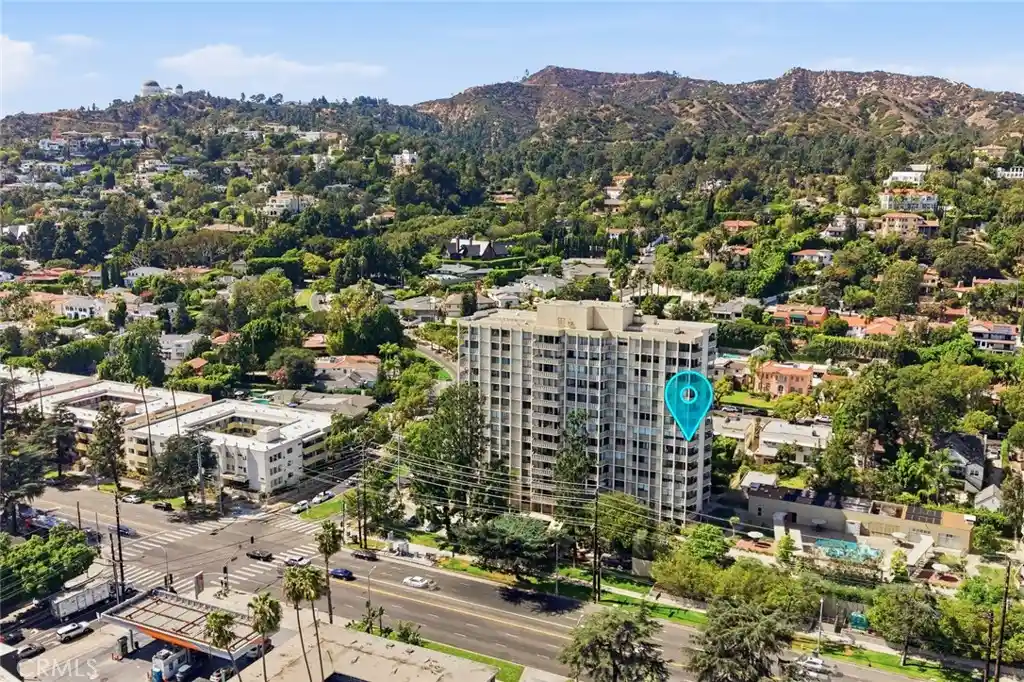Listing Photo 1 - Condo for sale in 4455 Los Feliz Blvd located at 4455 Los Feliz Blvd, Los Angeles, CA 90027 - Unit #601